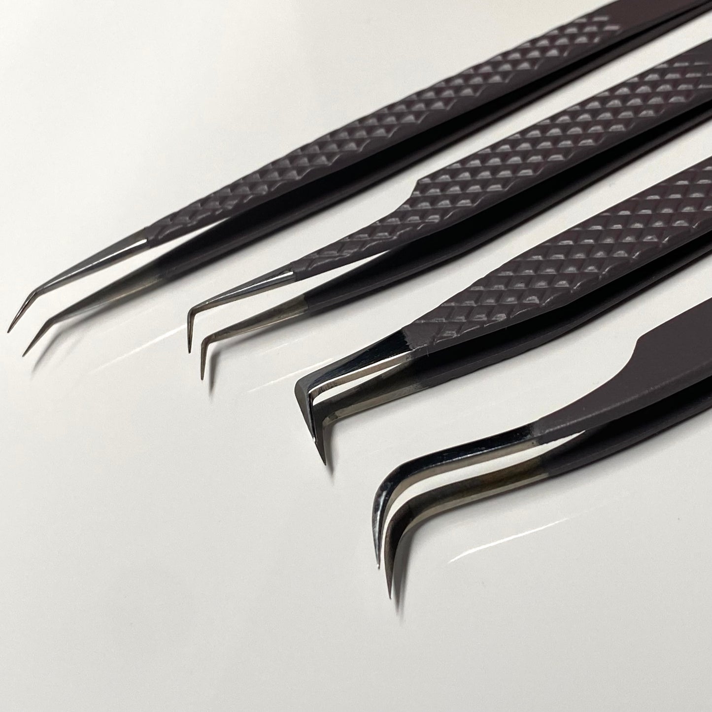 MATTE GRAY TWEEZERS