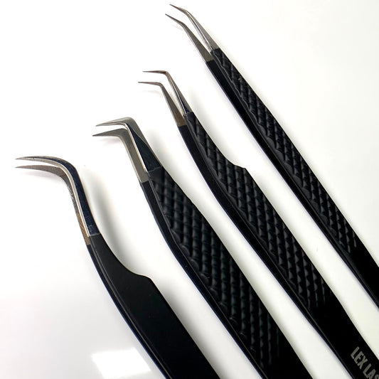 MATTE BLACK TWEEZERS